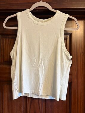 Lululemon Women’s Sleeveless Crewneck Tank Top - Light Mint Green